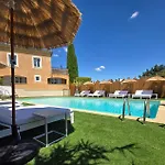 Ξενοδοχείο Le Saint-genies 3*