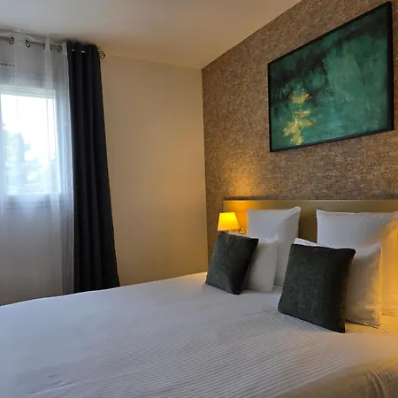 Le Saint-geniès Hotel 3*