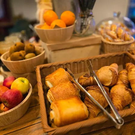 فندق Le Saint-genies