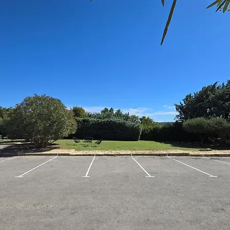 Le Saint-genies Szálloda