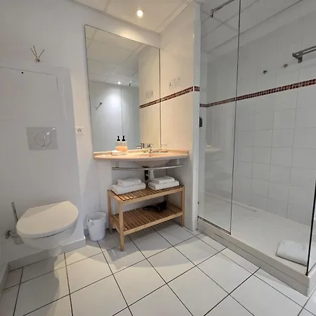 Le Saint-genies Hotel 3*