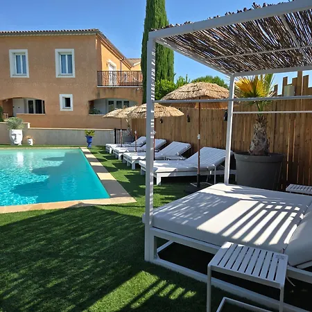 Le Saint-genies Hotel