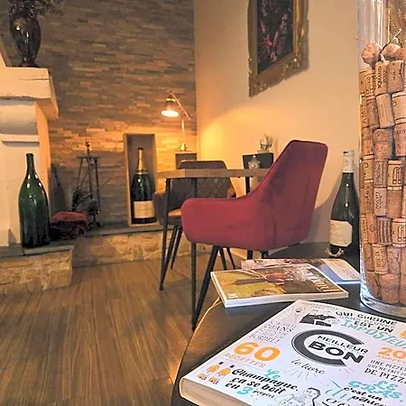 Le Saint-genies Otel
