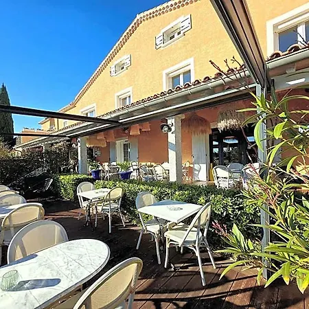 Le Saint-genies Hotel